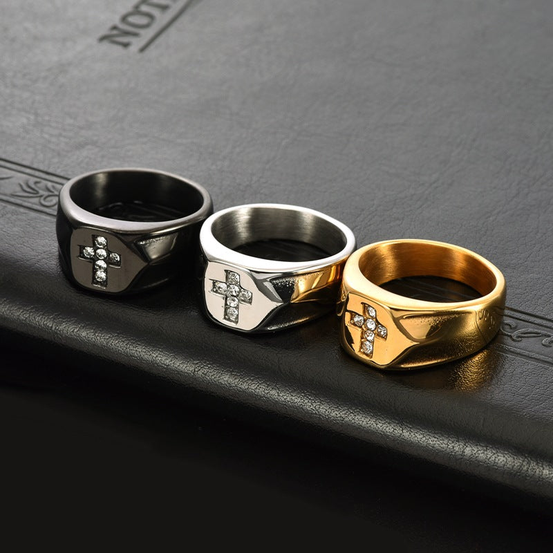 Anel Cruz em Aço Inoxidável com Incrustações de Diamante para Homem